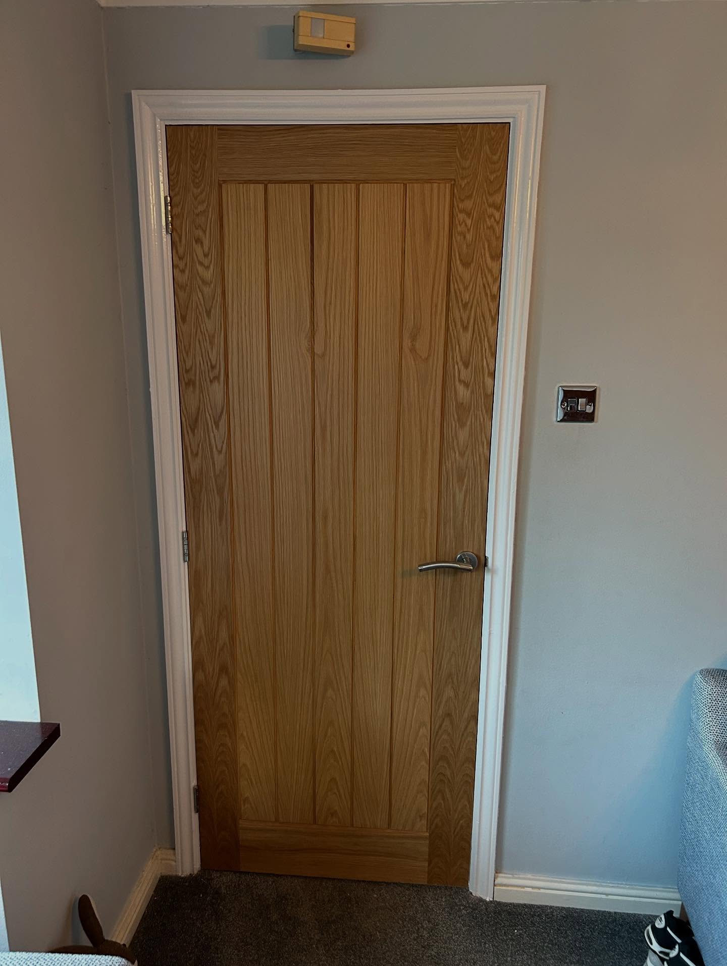 Oak internal door installation